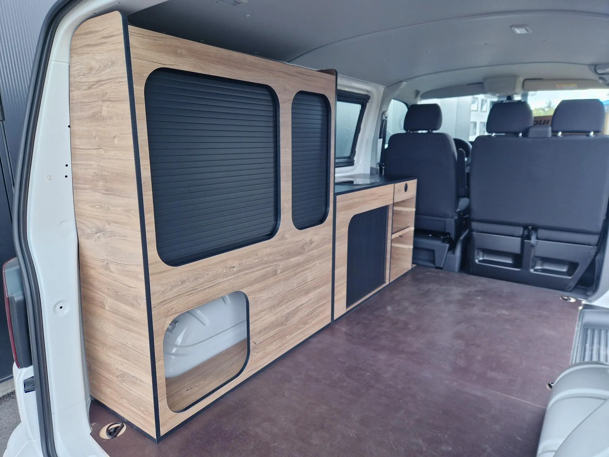 Meuble pour van aménagé Travel Camper Meubles spécialisés